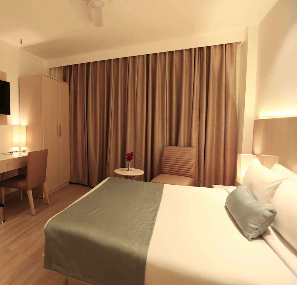Hotel Shanti Palace West New Delhi Exterior photo